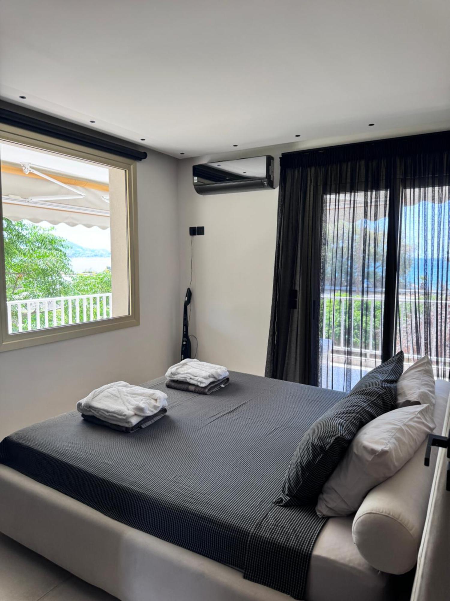 Lagonisi Luxury Appartment 2 By The Sea ภายนอก รูปภาพ